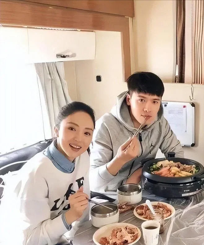 腾讯新闻配图